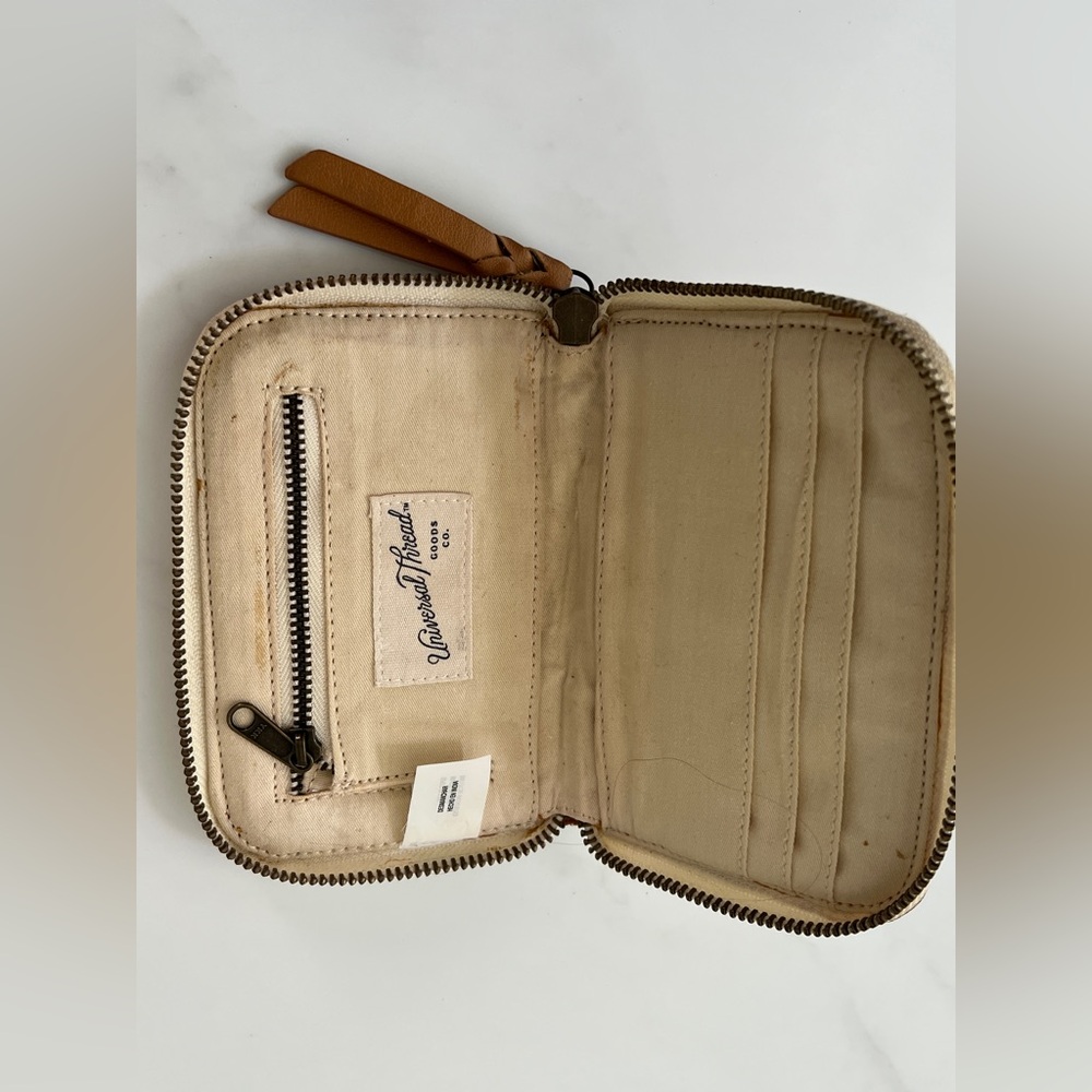 Universal Thread Wallet Small Zip Cream With Brow… - image 5